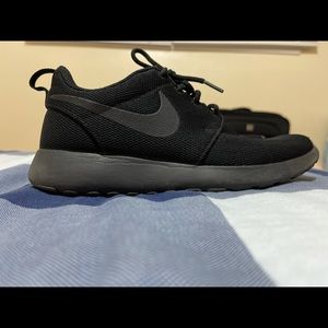 Pre-loved Nike sneakers